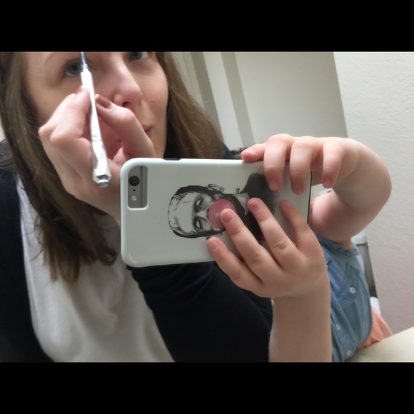 Meet your Posher, Nicki - Picture 1 of 1